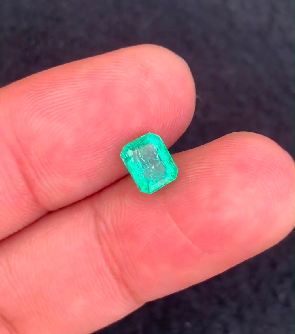 Gemstone: Natural Panjshir Emerald
Weight: 1.16 Carats
Cut: Emerald Cut
Dimensions: 6.34 × 5.06 × 4.71 mm
Origin: Panjshir Valley