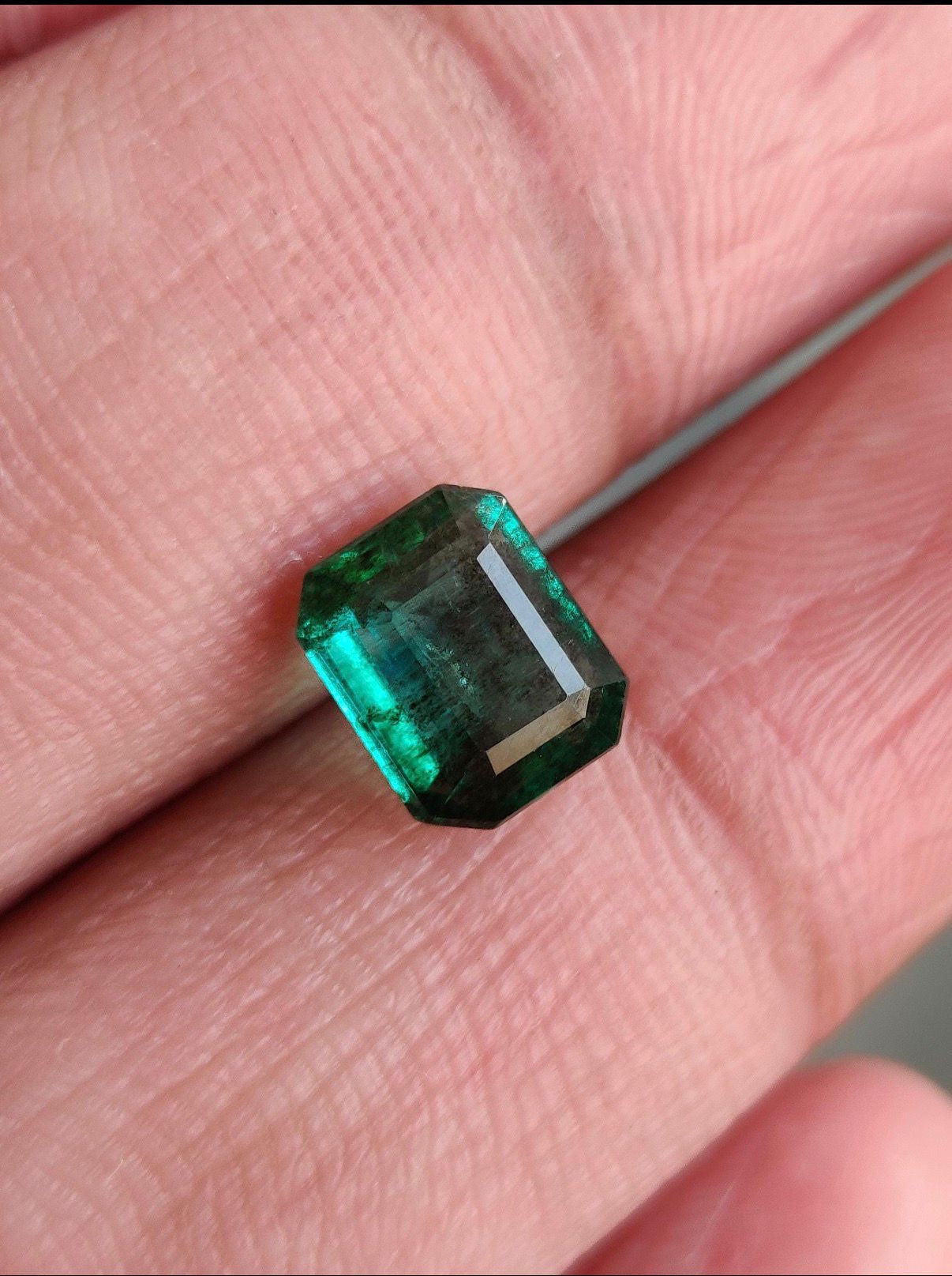 Faceted Green Emerald Octagon Step