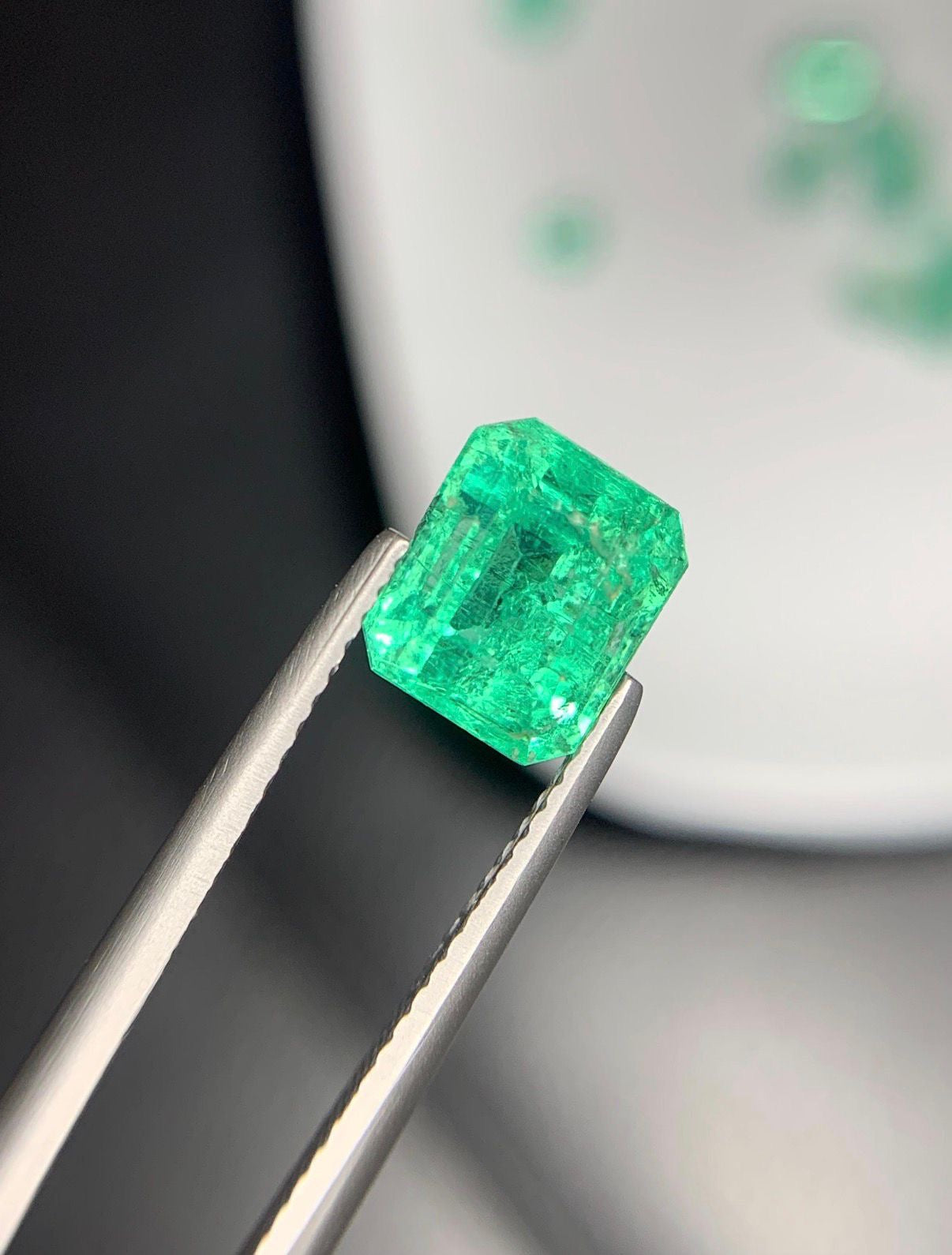 No Oil 3.10 carats Faceted Panjshir Emerald