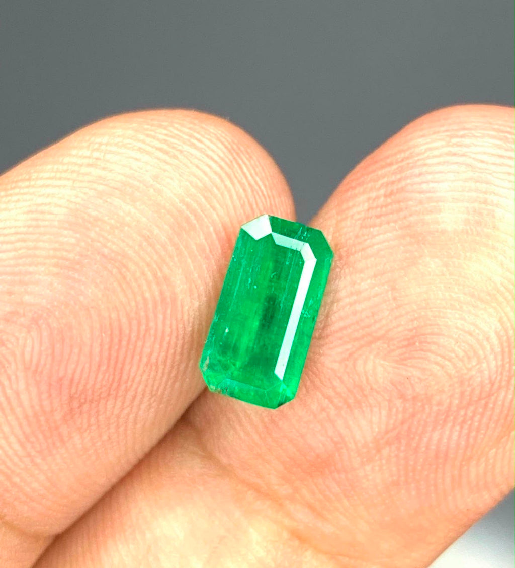 1.7 ct Natural Panjshir Emerald – Afghanistan