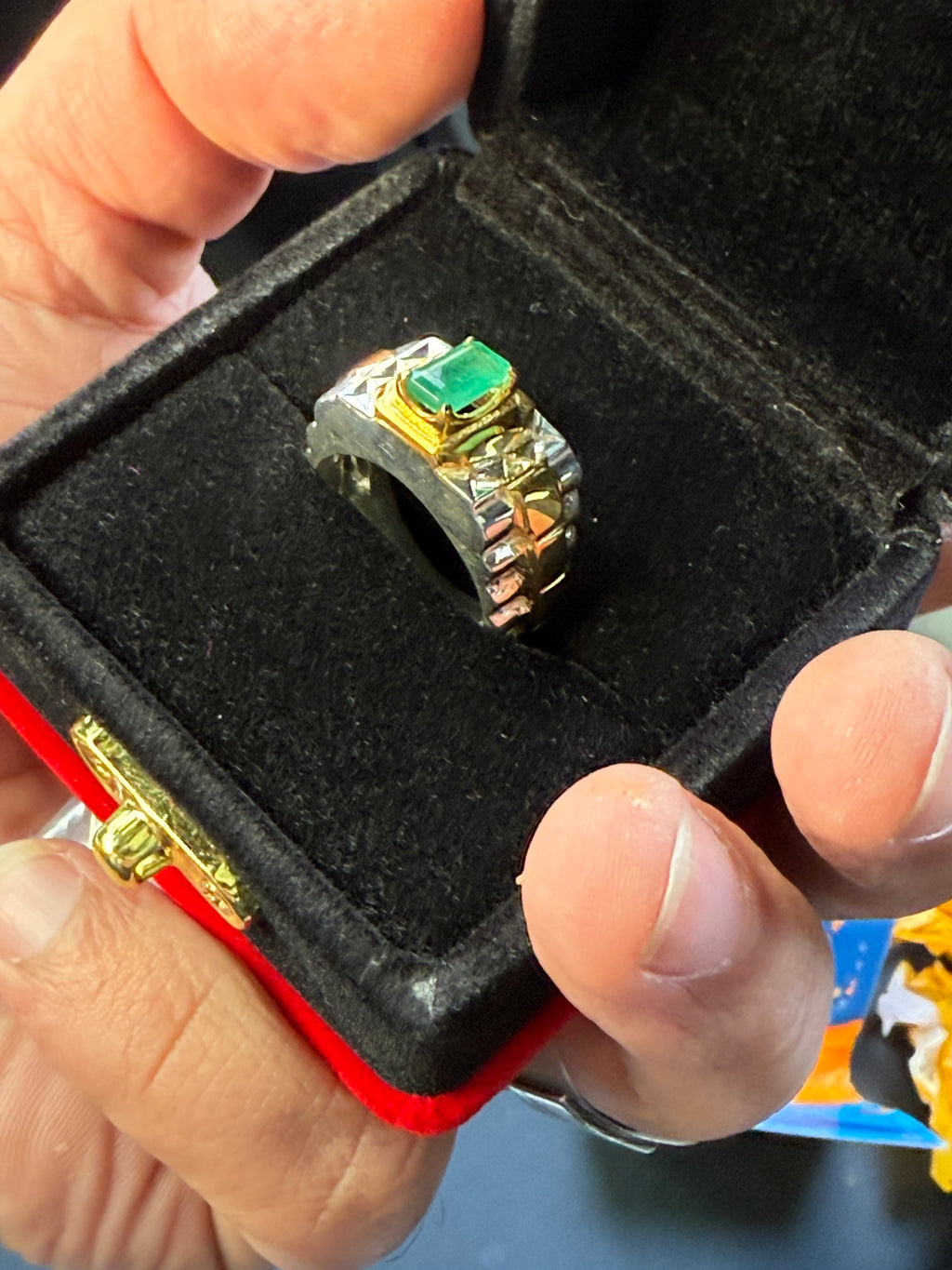 Natural Colombian Emerald ring