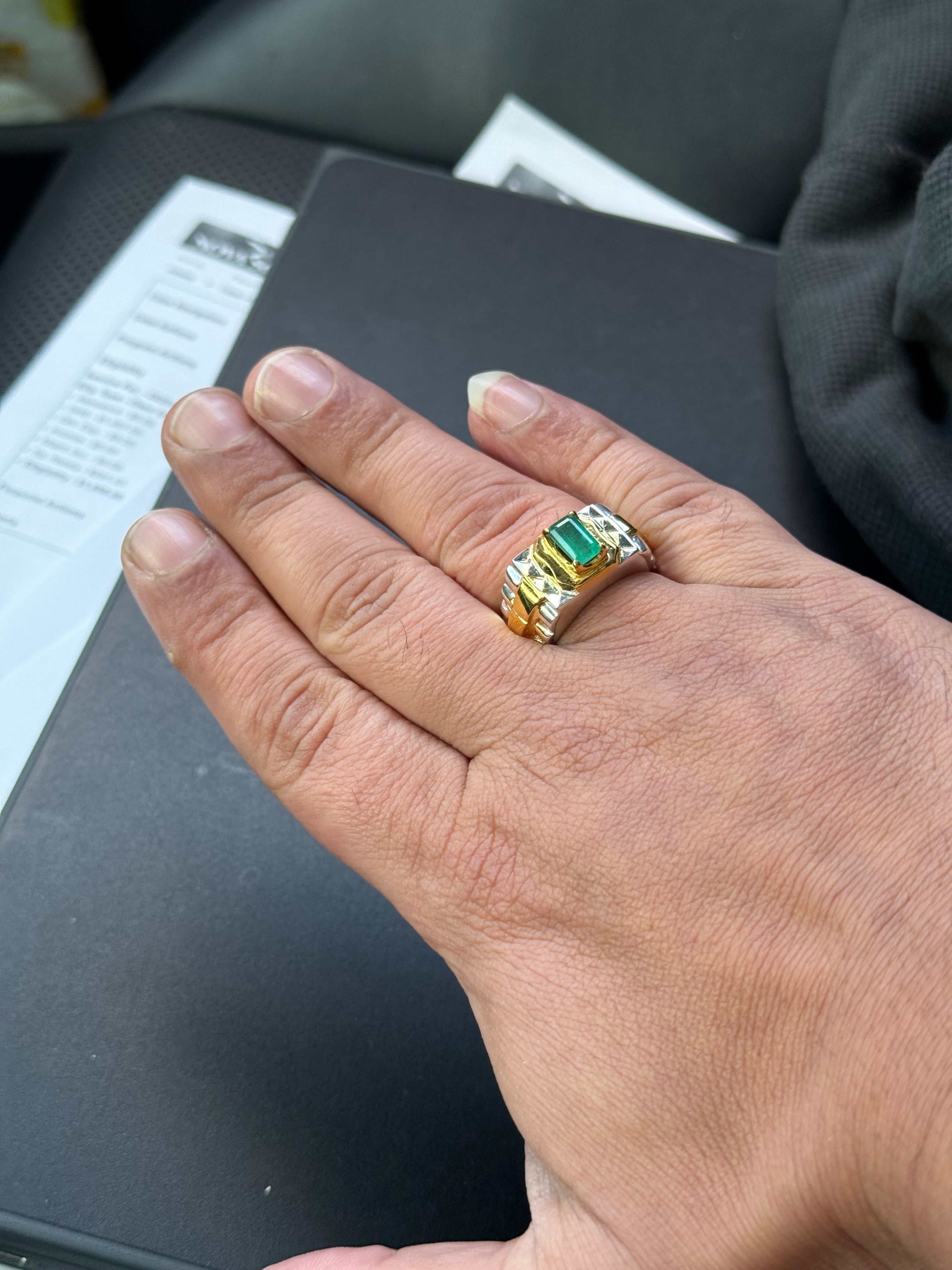 Natural Colombian Emerald ring