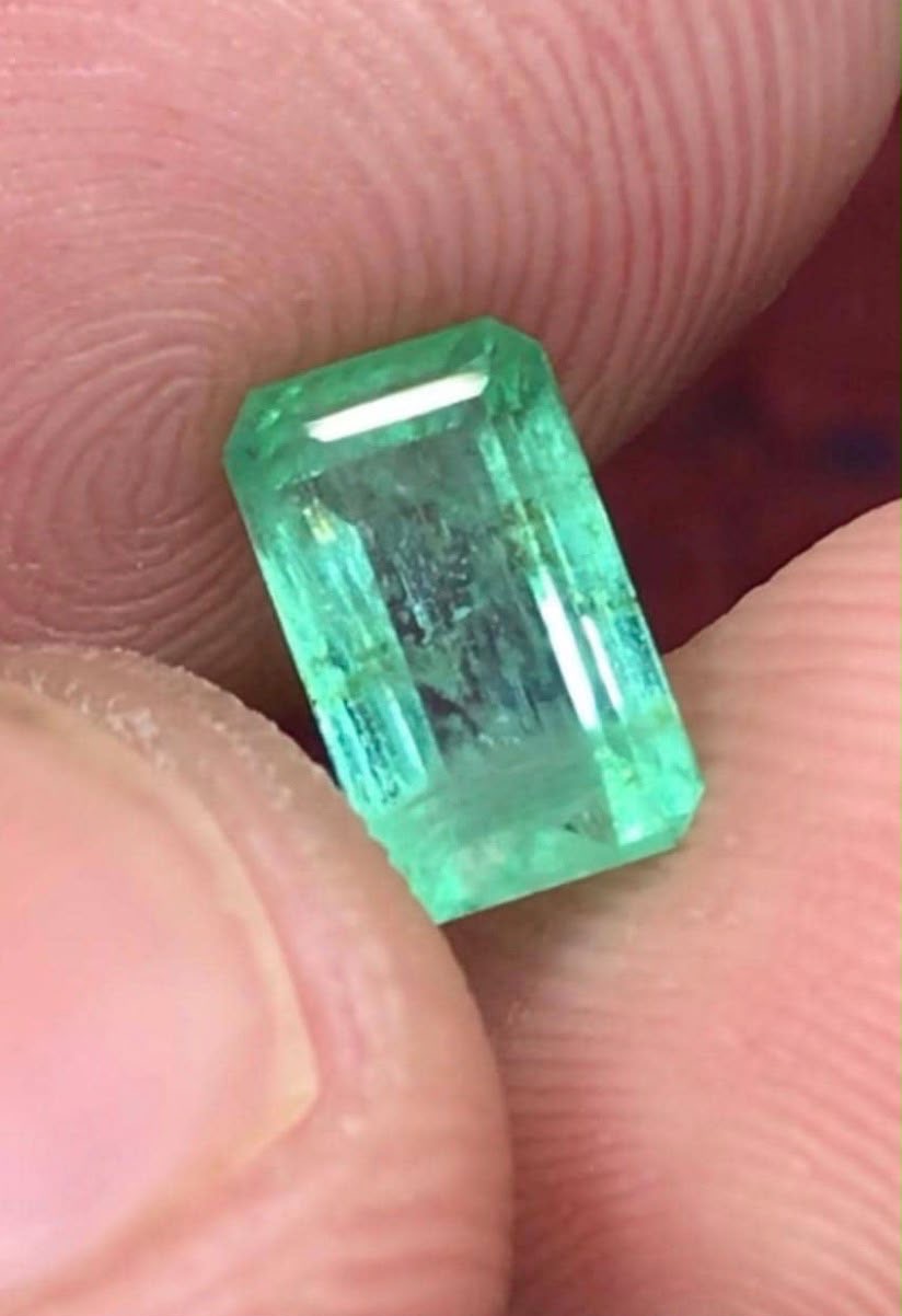 Emerald | 1.68 carats | Light-Green | Faceted | Gem Quality | Step Cut | Panjsher-Afghanistan