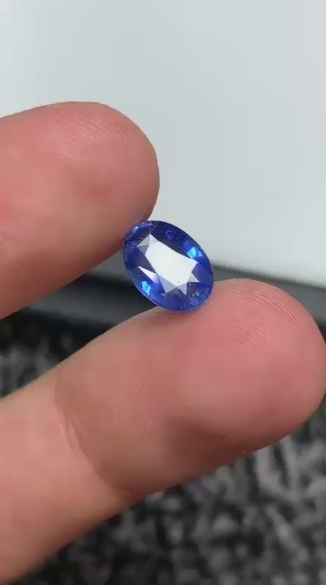 Natural Blue Sapphire 3.19CT – Oval Mixed Cut | Sri Lanka (GGI Certified)